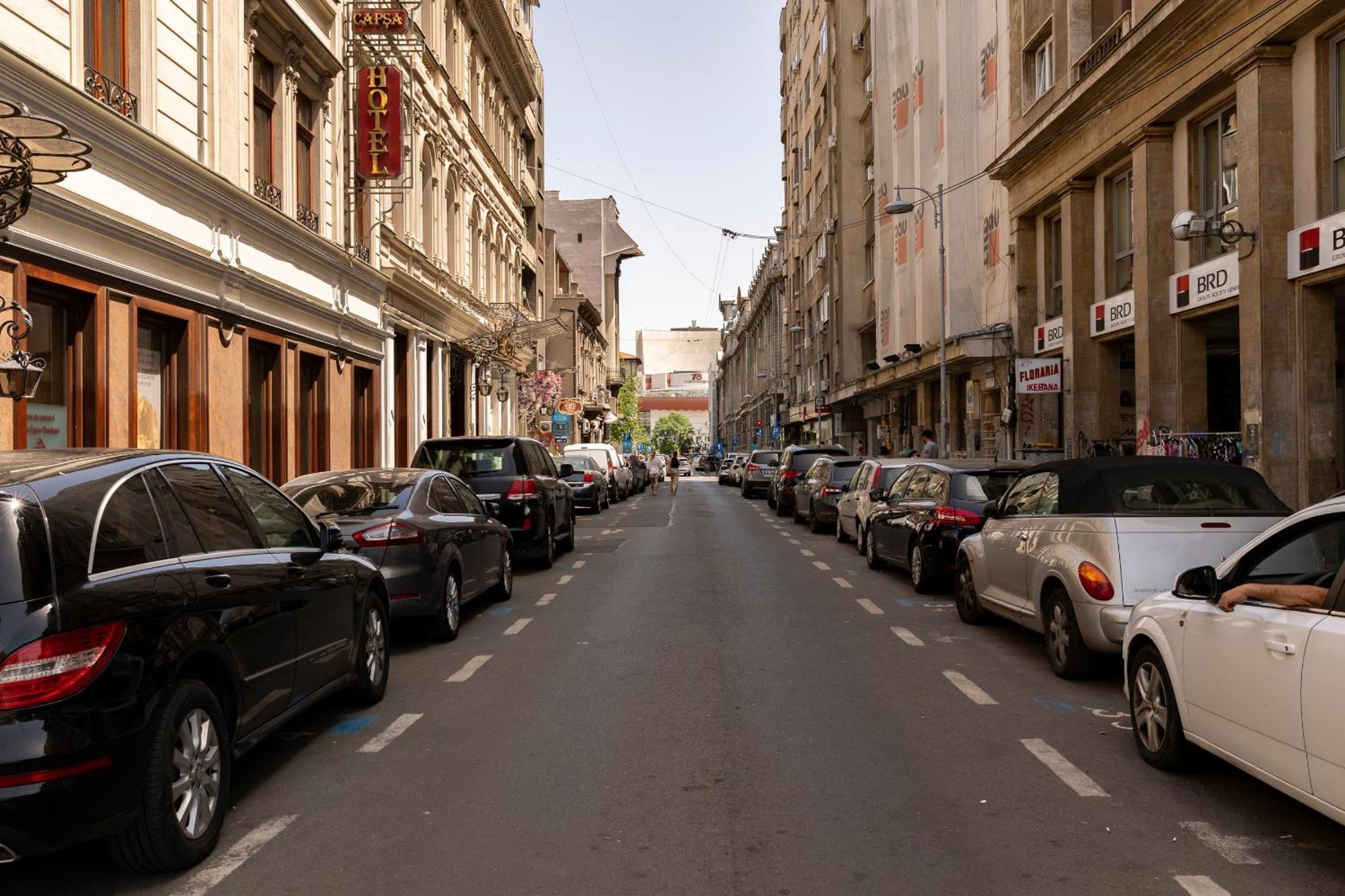 Old City Deluxe Studio Universitate Bucarest Exterior foto